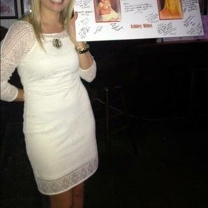 Patterned White Dress 💃🏼